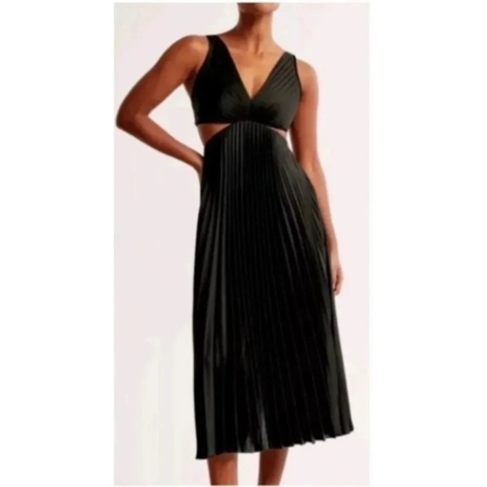 Abercrombie & Fitch Pleated Cutout Dress Womens SP  Giselle Cut Out